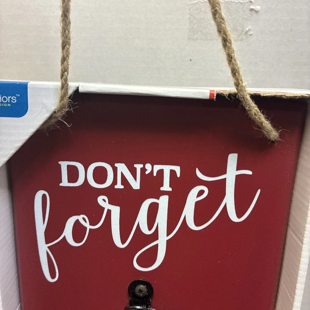 Don't Forget Message Board with Hooks Wall Hanging Wall Decor